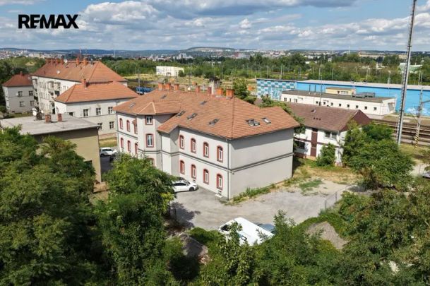 Pronájem podkrovního bytu 3+kk 74 m - Photo 1