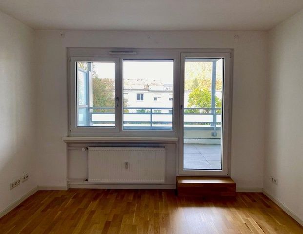 Kurzfristige Anmietung - 1-Zimmer-Wohnung mit Einbauküche und Balkon - Foto 1