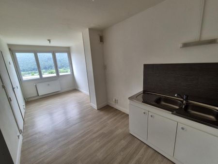 Appartement T4-78m² - Photo 2