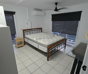 15 Triton Lodge/4 Triton Crescent, Port Douglas QLD - Photo 2