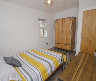 5 bedroom terraced house to rent - Photo 2