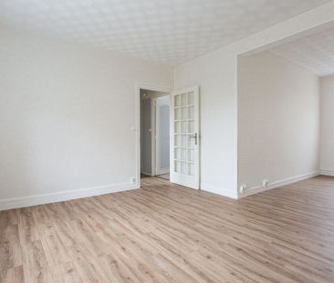 Appartement à louer 4 pièces • 62,81 m2 Sainte-Geneviève-des-Bois - Photo 6