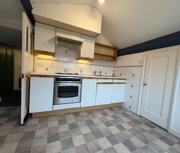 1 bedroom flat to rent - Photo 2