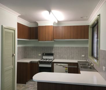 142 Hull Road, Croydon - Photo 2