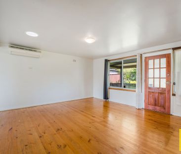 Well-Presented Family Home with Expansive Outdoor Living - Photo 4