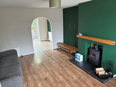 17 Abbey Mount, Bangor, BT20 4DB - Photo 2