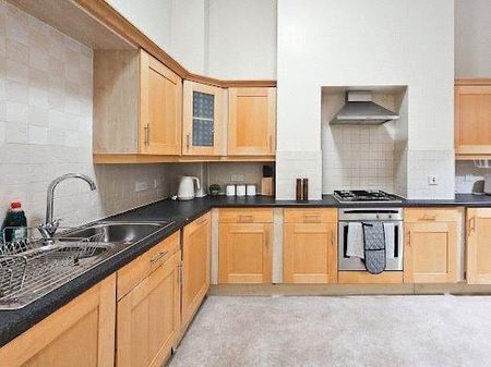 3 bedroom flat to rent - Photo 5