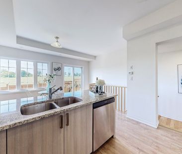 For Lease - 2695 Magdalen Path, Oshawa, Ontario - Photo 4