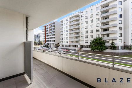 107/24 Dressler Court, Merrylands NSW 2160 - Photo 3