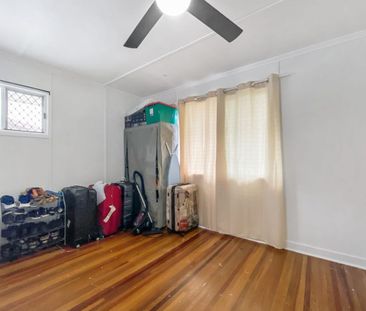 4-Bedroom Home with Garage & Patio - Photo 6