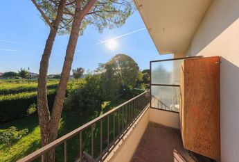 Via Cesare Cremonino, Padova, Veneto 35124