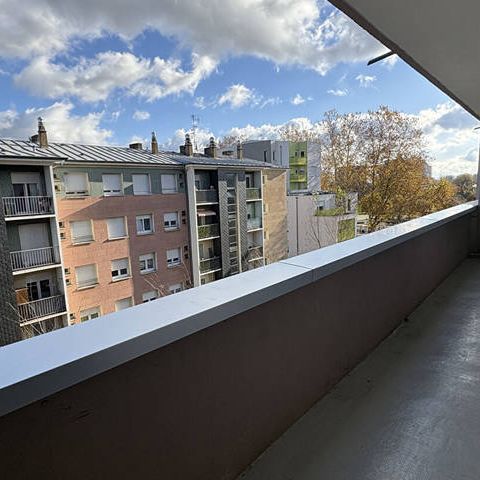 Appartement à louer - Quartier Jardin des deux rives - STRASBOURG - Photo 1