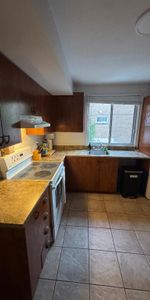 TRÈS GRAND 3 1/2 à louer à Cartierville adj. Ville St-Laurent - Photo 3