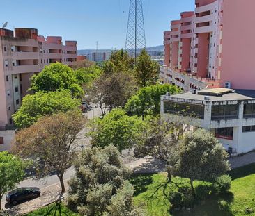 Apartamento T2 Remodelado em Odivelas – Modernidade e Conveniência ... - Photo 6