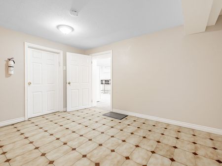 For Lease - 58 Ranee Avenue Unit# 1, Toronto, Ontario - Photo 3