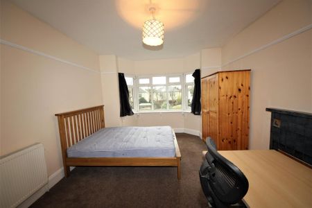 5 bedroom maisonette to rent - Photo 4