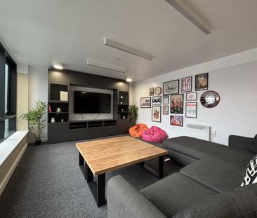 Studio to rent - Photo 1