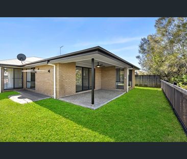 27 Adam Street, Beachmere, Qld 4510 - Photo 2