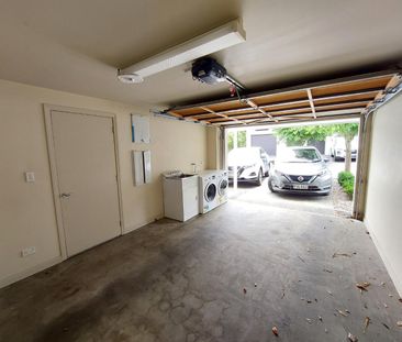 Boarder Of Remuera and Broadway - Photo 5