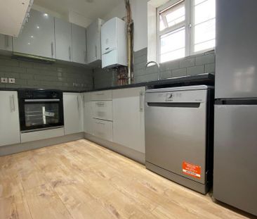 House share to rent - Photo 4