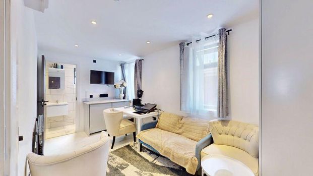 10 bedroom semi-detached house to rent - Photo 1