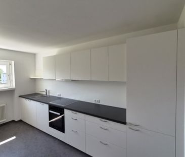 Ihr neues Zuhause in Klaus - Tolle 3-Zimmerwohnung mit Balkon zu ve... - Photo 2