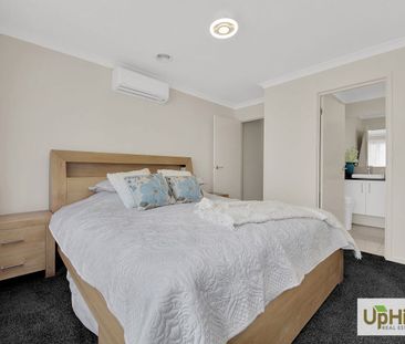 Modern Family Living in the Heart of Clyde North - Photo 5