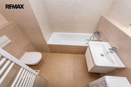 Pronájem bytu 1+kk v družstevním vlastnictví 39 m², Praha 5 - Stodůlky - Fotografie 3