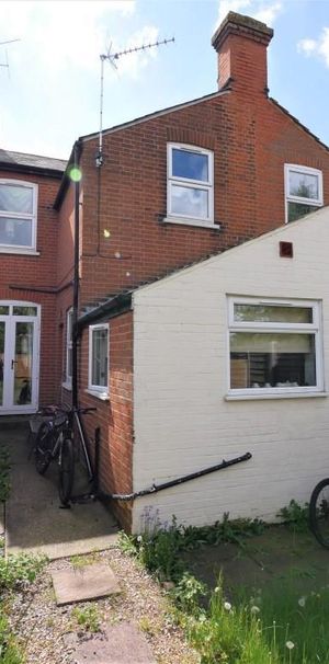 1 bedroom end of terrace house to rent - Photo 1