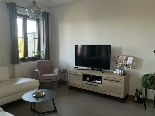 Appartement te huur - Photo 1