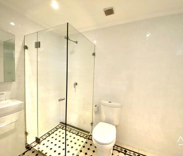 Spacious Studio Apartment in the Heart of Newtown - Photo 6