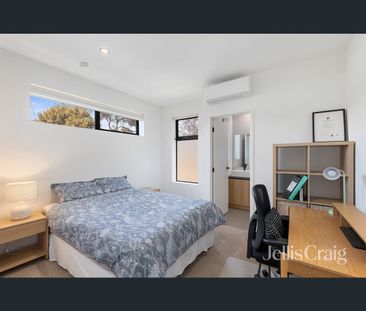 5/33 Collins Street, Heidelberg Heights, Vic 3081 - Photo 3