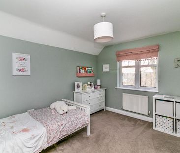 4 bedroom detached house to rent - Photo 6