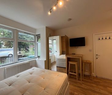 Studio Flat, London, N7 - Photo 3