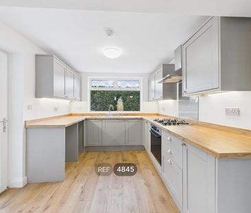 2 bedroom semi-detached house to rent - Photo 6