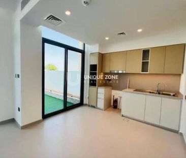 MULTIPLE OPTIONS | PRIME LOCATION | READY TO MOVE - Photo 4