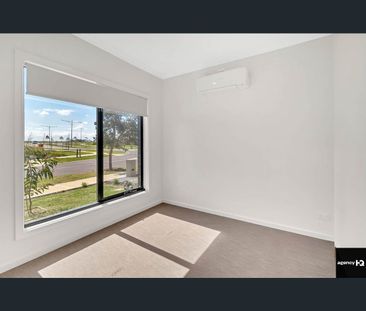 27 Terminus Street, Tarneit, Vic 3029 - Photo 6