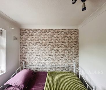 2 bedroom mid-terrace to rent Wychbold Crescent, B33 - Photo 4