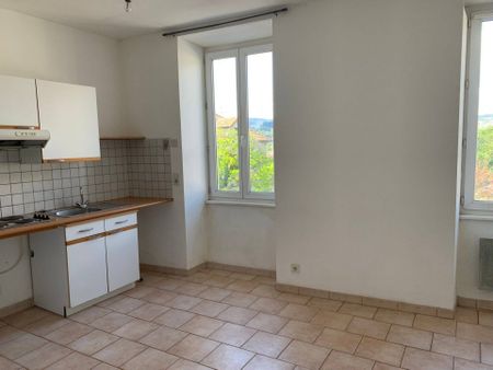 Location appartement 2 pièces 37 m² à Joyeuse (07260) - Photo 2