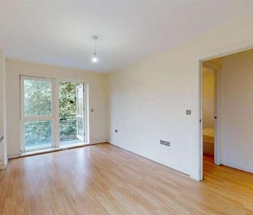 Harry Zeital Way,upper Clapton, E5 - Photo 1