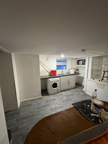 2 Bed Terraced House, Rydall Terrace, LS11 - Photo 3