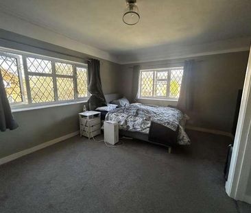 Burghfield Common, Reading, RG7 - Photo 4