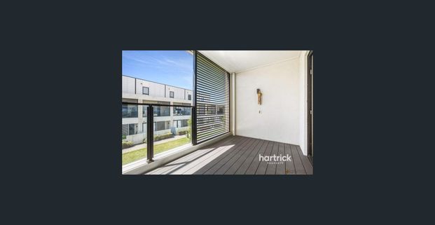 Modern Family Sized Townhouse - Photo 1