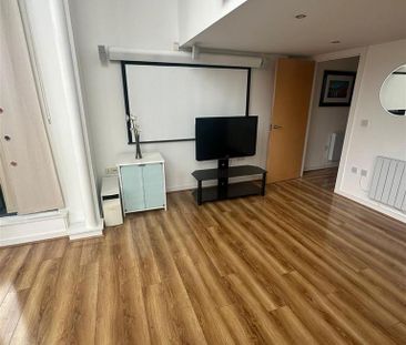 2 bedroom apartment to rent - Photo 6