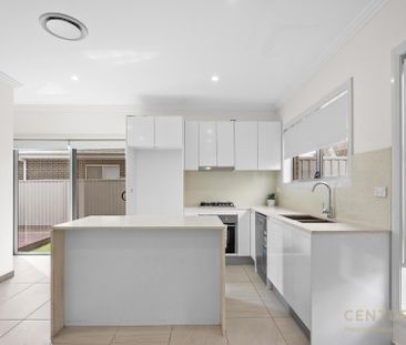 Modern 2-Bedroom Townhouse in Prime Location of Casula&excl; - Photo 6