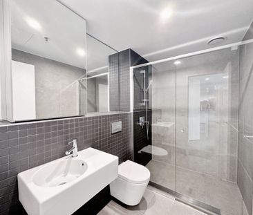 Stylish One-Bedroom Apartment in Central Belconnen - Photo 6