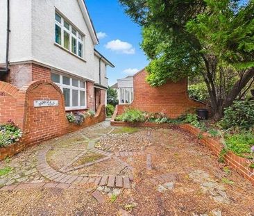 Blackdown Road, Deepcut, Camberley, Surrey, GU16 - Photo 4