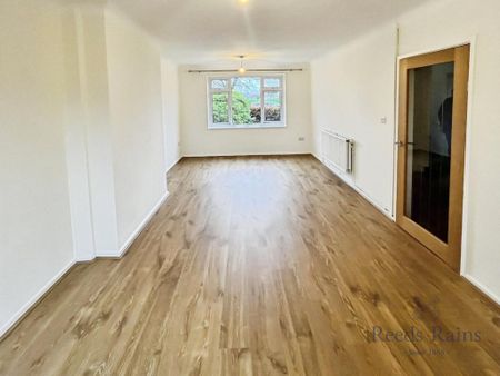 3 bedroom semi-detached house to rent - Photo 3