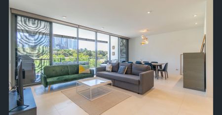 Premium Furnished 3 Bedroom Apartment in Woolloomooloo - Photo 3