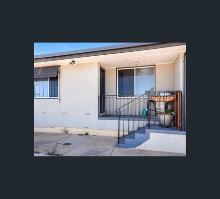 2/10 Neville Avenue, Christies Beach, SA 5165 - Photo 3